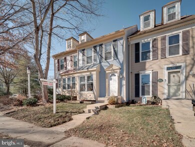 7496 Laurel Oak Ct, Springfield, VA 22153 - photo 2