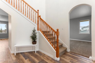 960 N Hickory St, Wasilla, AK 99654 - photo 4