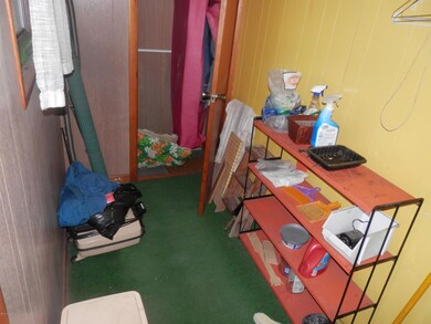 707 Dunmore St, Throop, PA 18512 - photo 5