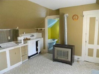 24 Shelter St, Orange, MA 01364 - photo 4