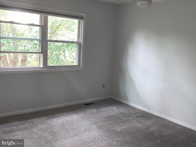 2 Candlewood Ct, Newtown, PA 18940 - photo 5