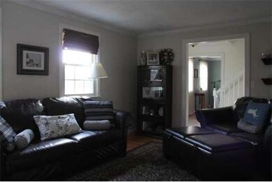 6 Bellingham St, Mendon, MA 01756 - photo 4