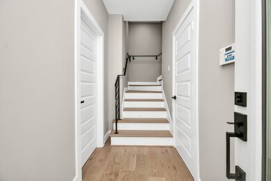 316 Thornton Rd unit D, Houston, TX 77018 - photo 3