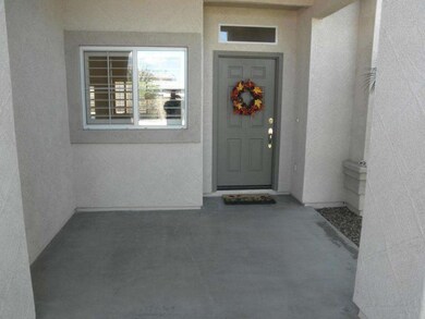 FRONT PATIO SITTING AREA