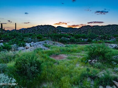 Build site facing West