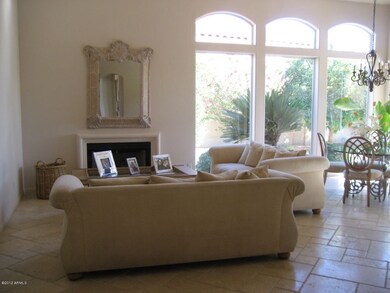 Living room w/fireplace