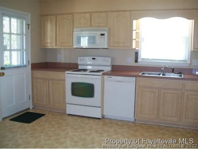 2343 Rolling Hill Rd, Fayetteville, NC 28304 - photo 5