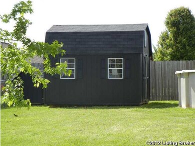 681 Helmwood Cir, Mount Washington, KY 40047 - photo 4