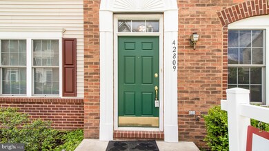 42809 Sykes Terrace, Chantilly, VA 20152 - photo 2
