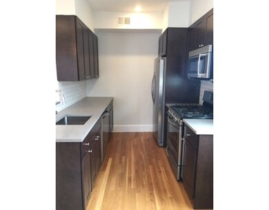 200 Highland Ave unit 4, Somerville, MA 02143 - photo 2