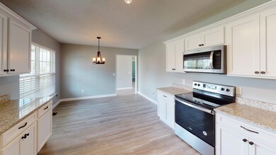 34-Boxer-Ln-Kitchen
