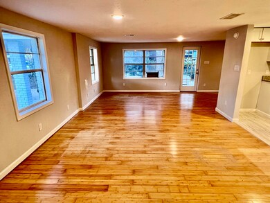 Living/Dining Area