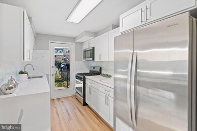 5900 Laclede Rd, Baltimore, MD 21206 - photo 5