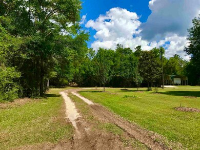 69 Running Deer Ln, Crawfordville, FL 32327 - photo 4