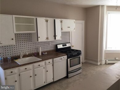 77 E 2nd St unit A, Moorestown, NJ 08057 - photo 3