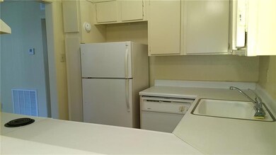 2 Metairie Ct unit C, Metairie, LA 70001 - photo 2
