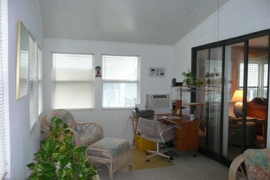 Florida Room w/wall A/C