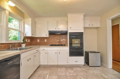 64 Joyce Rd, Framingham, MA 01701 - photo 7