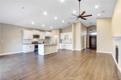 12856 Fairway Rd, Victorville, CA 92395 - photo 5