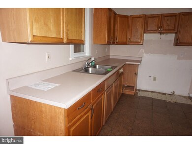 304 Middlesex St, Gloucester City, NJ 08030 - photo 5