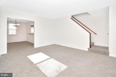 1736 Pin Oak Rd, Parkville, MD 21234 - photo 3