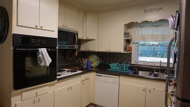 165 Lakeside Ln, Gaffney, SC 29340 - photo 6