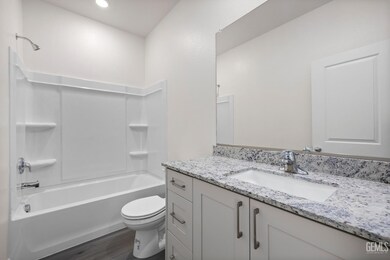 8017 Ita Palm Way, Bakersfield, CA 93313 - photo 5