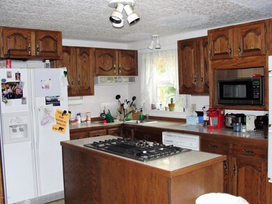 Kitchen (2)