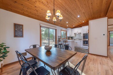 14217 Gyrfalcon St, Truckee, CA 96161 - photo 6