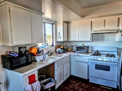 410 N Oakley Ave, Santa Maria, CA 93458 - photo 3