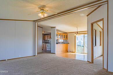 1811 Valley Loop - 19