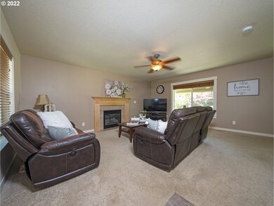 3420 Larrabee St, Forest Grove, OR 97116 - photo 2