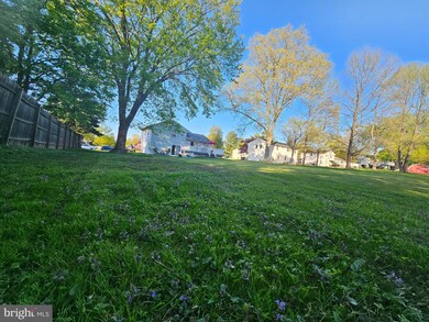 390 Carpenter Ln, Hatfield, PA 19440 - photo 3