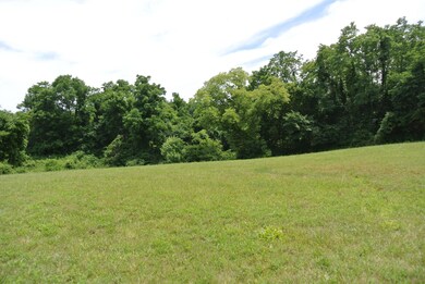 118 Honeysuckle Ln, Thornville, OH 43076 - photo 2