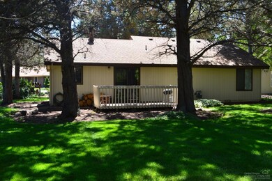 20744 Prince John Ct, Bend, OR 97702 - photo 2