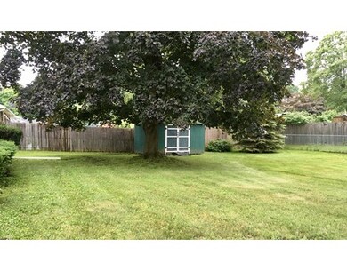 23 Dale St, Holyoke, MA 01040 - photo 3