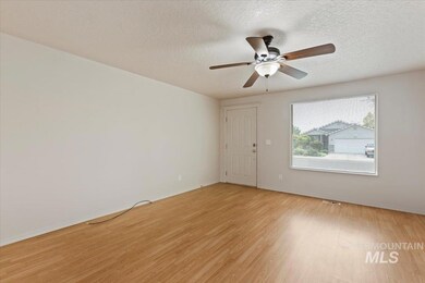1022 W Hawaii Ave, Nampa, ID 83686 - photo 5