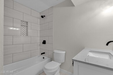 24-web-or-mls-685-e-harrison-st