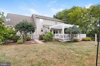 1098 Jason Dr, Greencastle, PA 17225 - photo 3