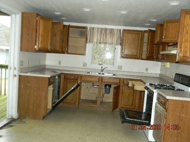 13057 Indianapolis Rd, Yoder, IN 46798 - photo 7