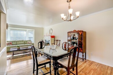 _Dining & Living Room