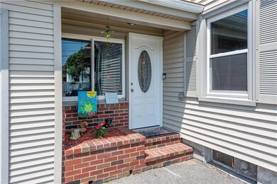 20 Greenfield Rd, Cumberland, RI 02864 - photo 3