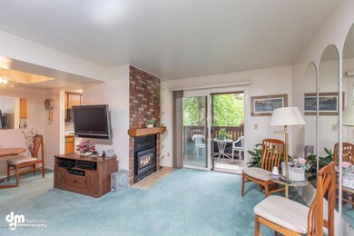 13-Living Room MS_3537-Edit