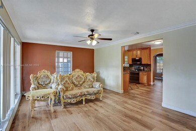 7637 Juniper St, Miramar, FL 33023 - photo 4