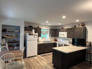 1121 Beechwood Rd, Newport, TN 37821 - photo 5