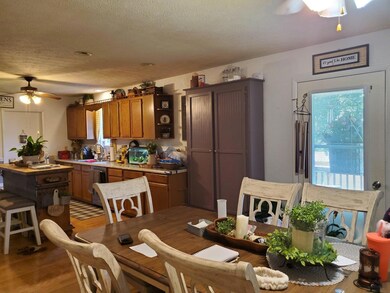 Kitchen Dining 2