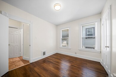 217 Woodlawn Terrace, Waterbury, CT 06710 - photo 4