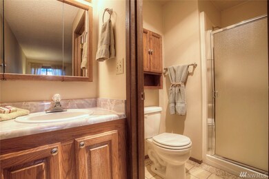 7310 N Skyview Place unit B202, Tacoma, WA 98406 - photo 3