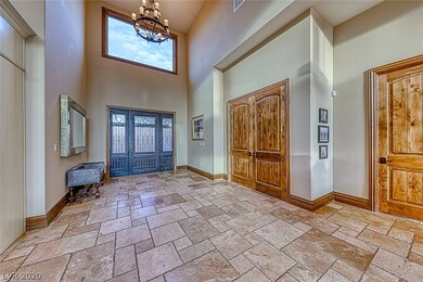Foyer.
