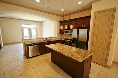 Perfect kitchen to entertain.